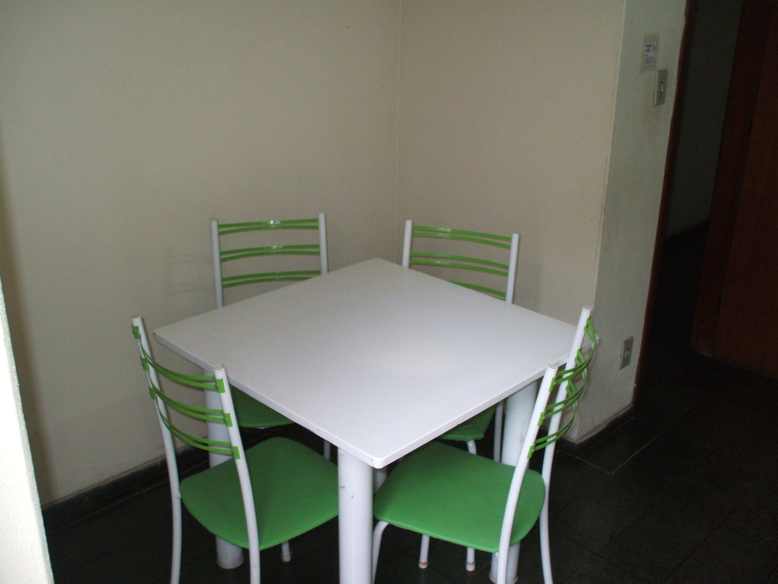 Coreu100_CozinhaA